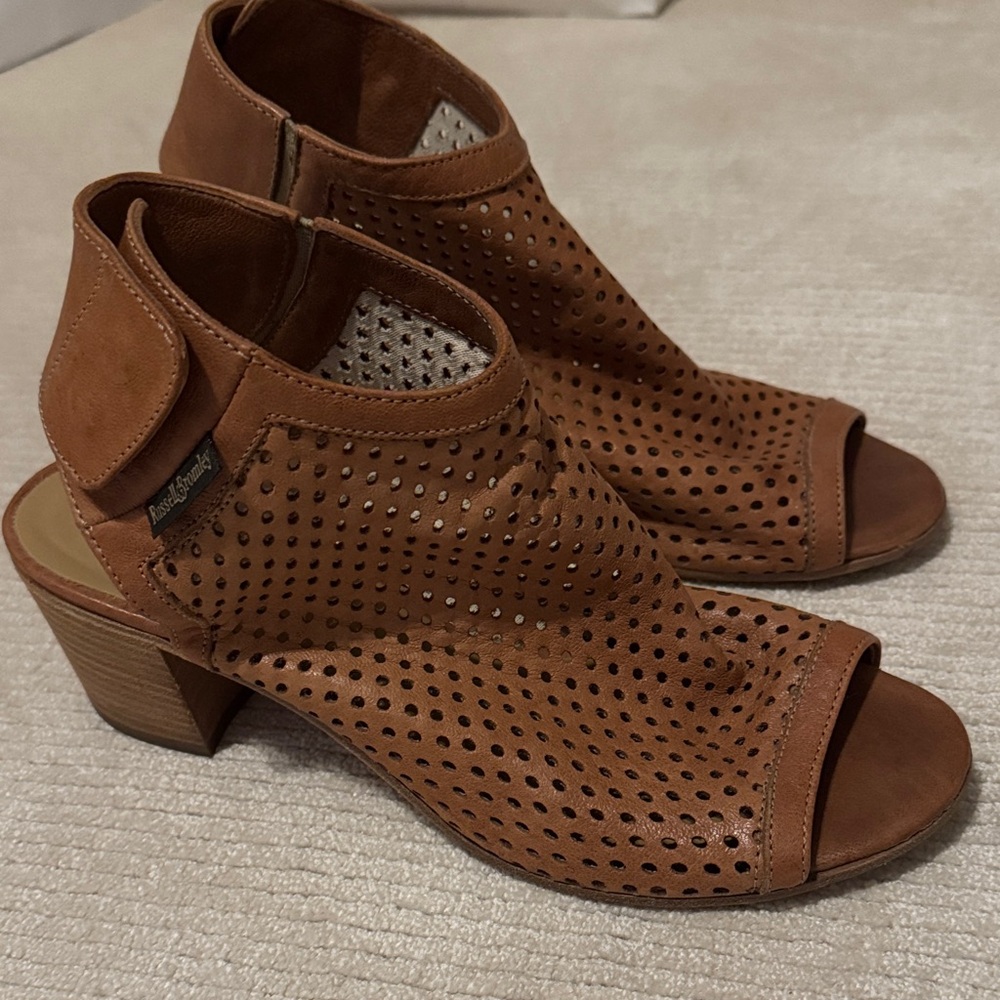 Women's Brown Peep-Toe Ankle Sandals
